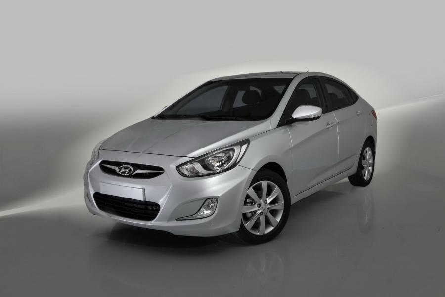  Hyundai Solaris 2011 года  (фото 32 из 45)